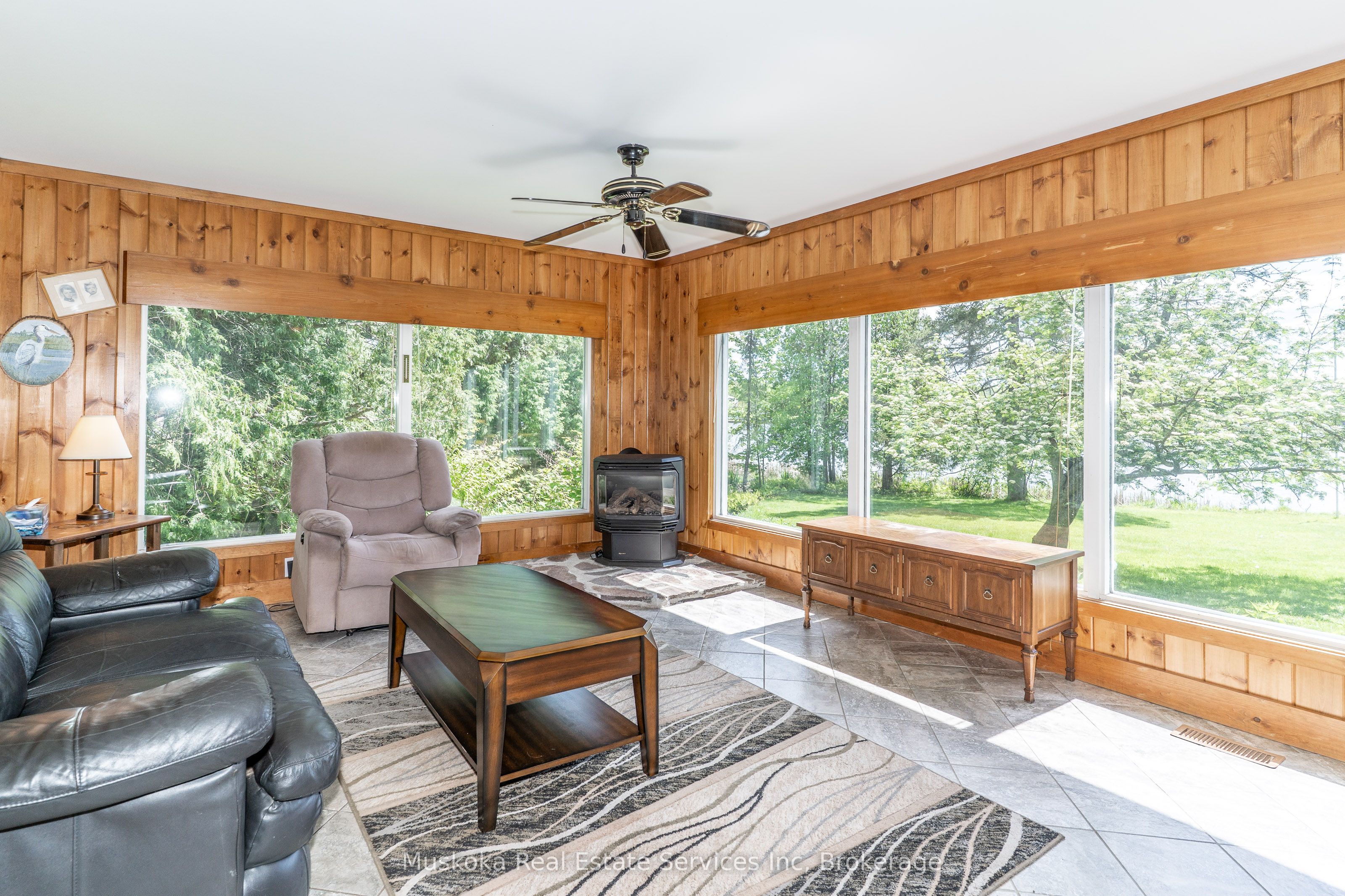 655 Farquhar Street Property Photo 19