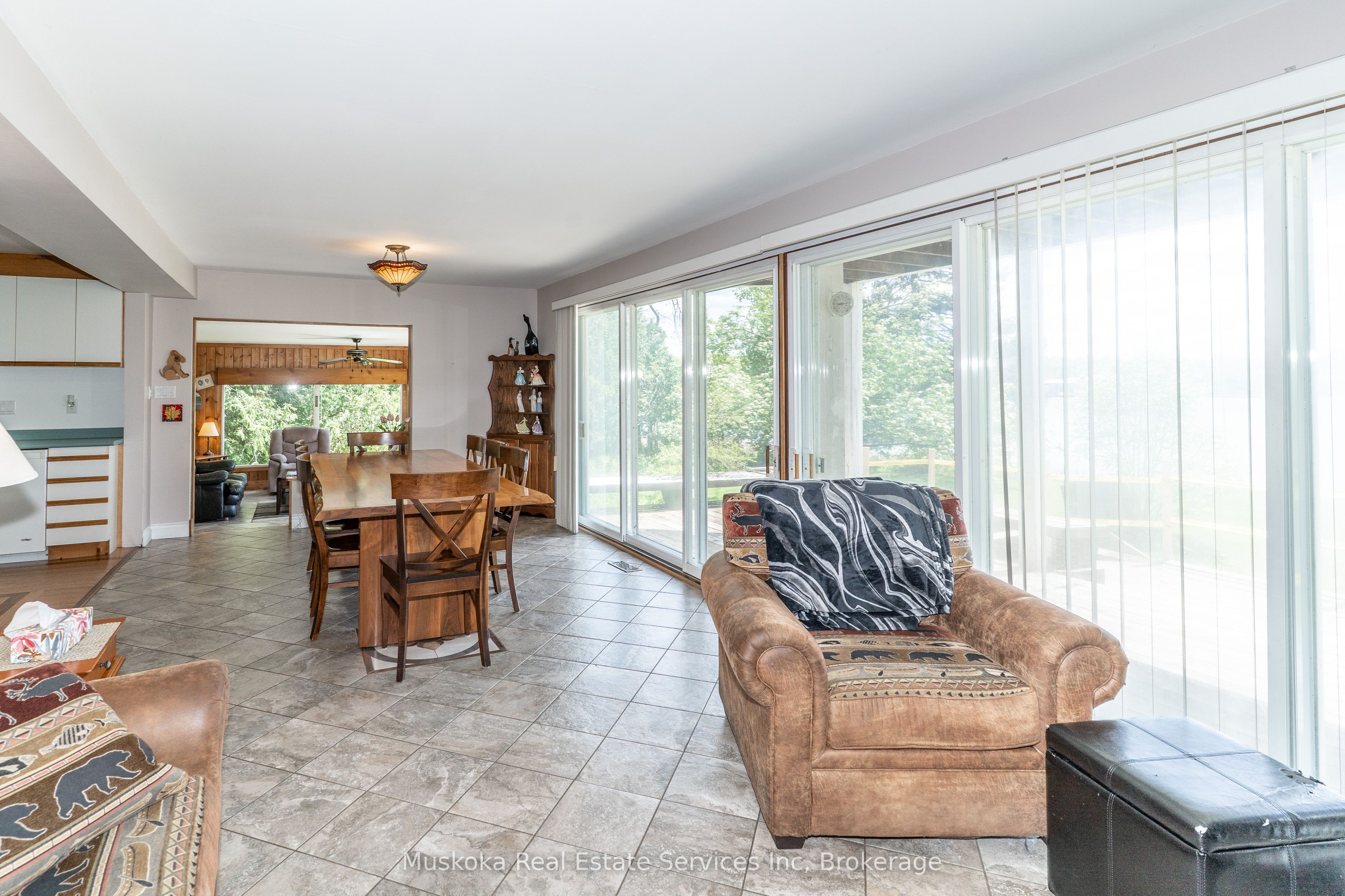 655 Farquhar Street Property Photo 25