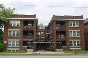 985 Main Street E 5 Property Photo 1