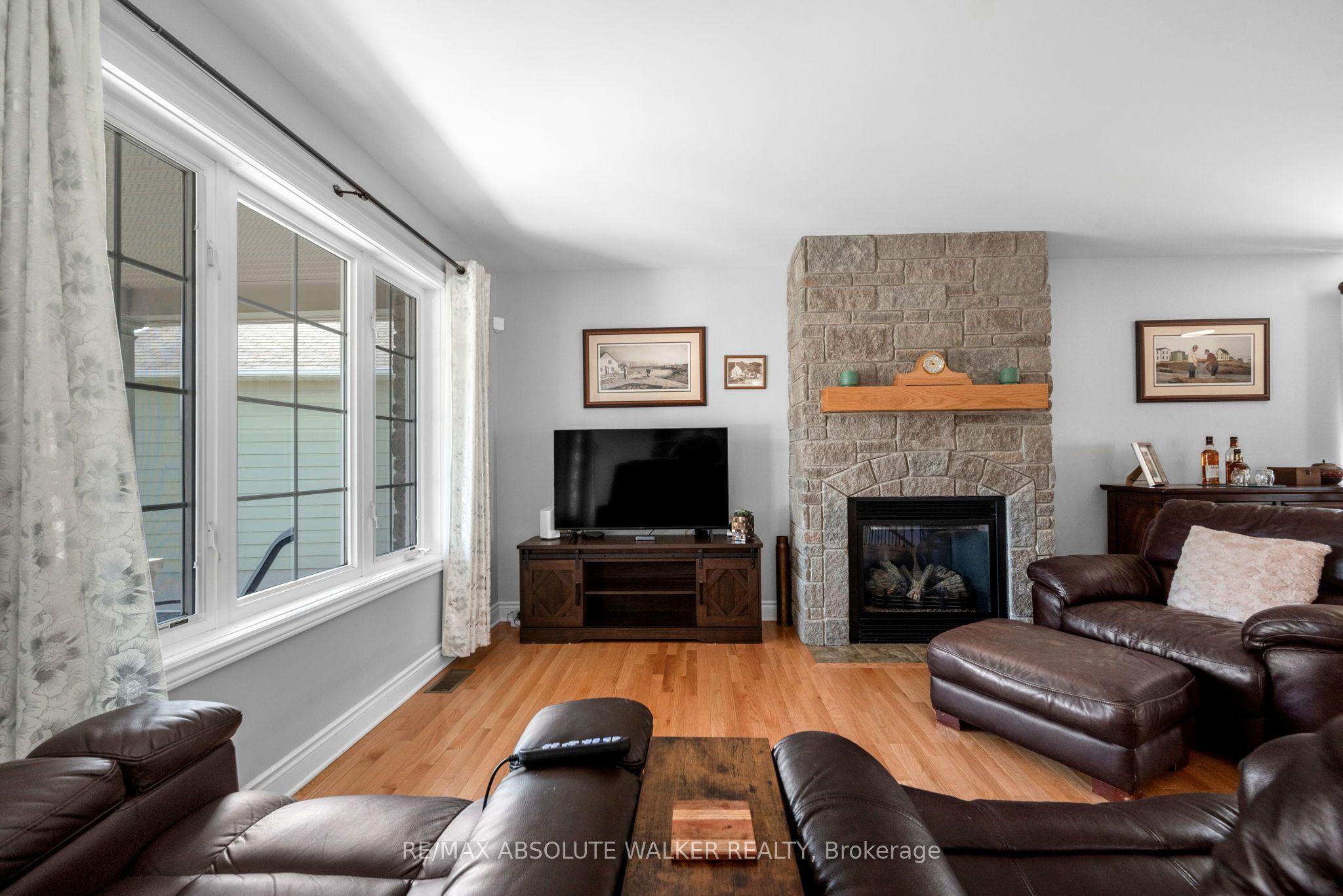8 Settlement Lane Property Photo 5