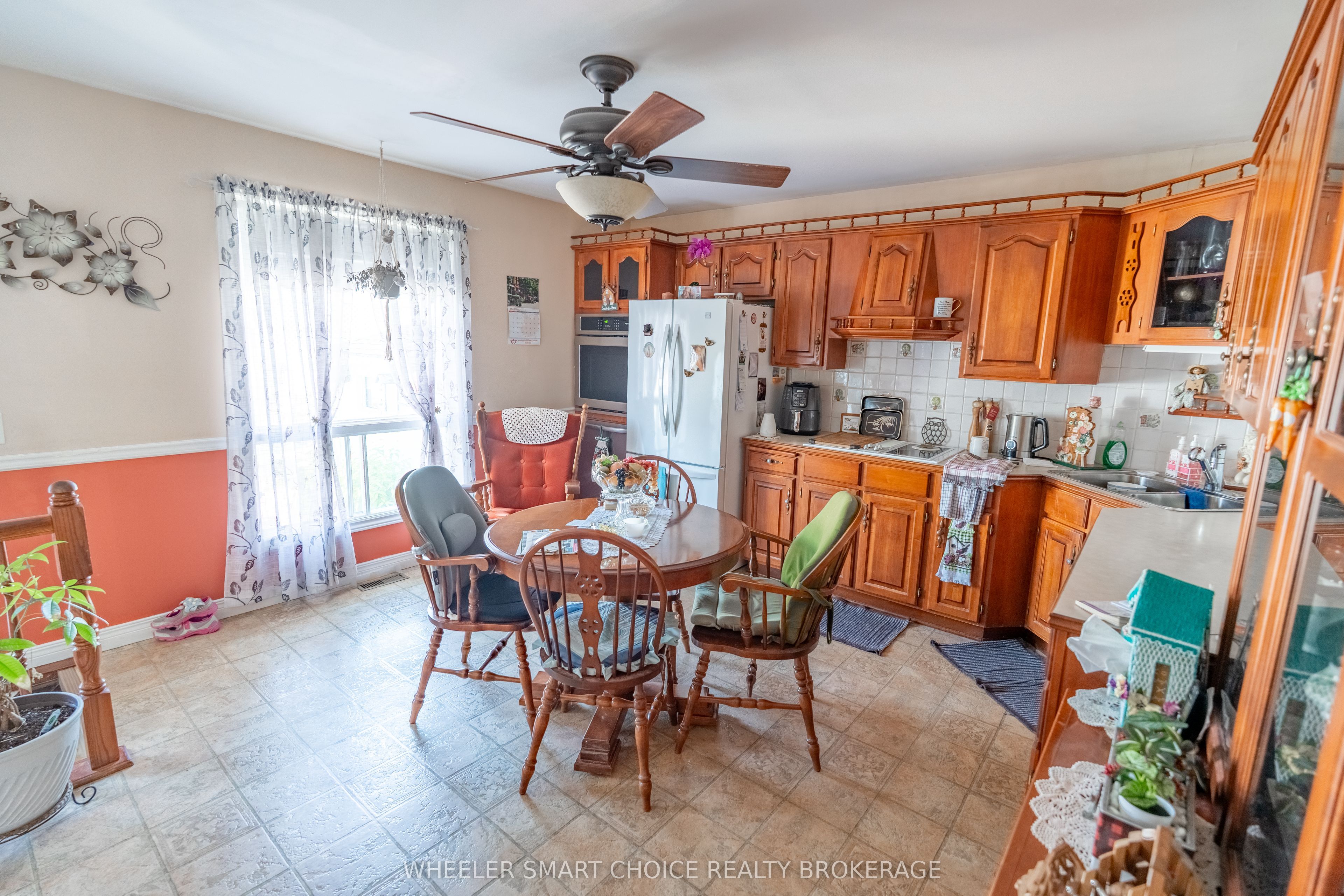 542 Anthony Street Property Photo 9