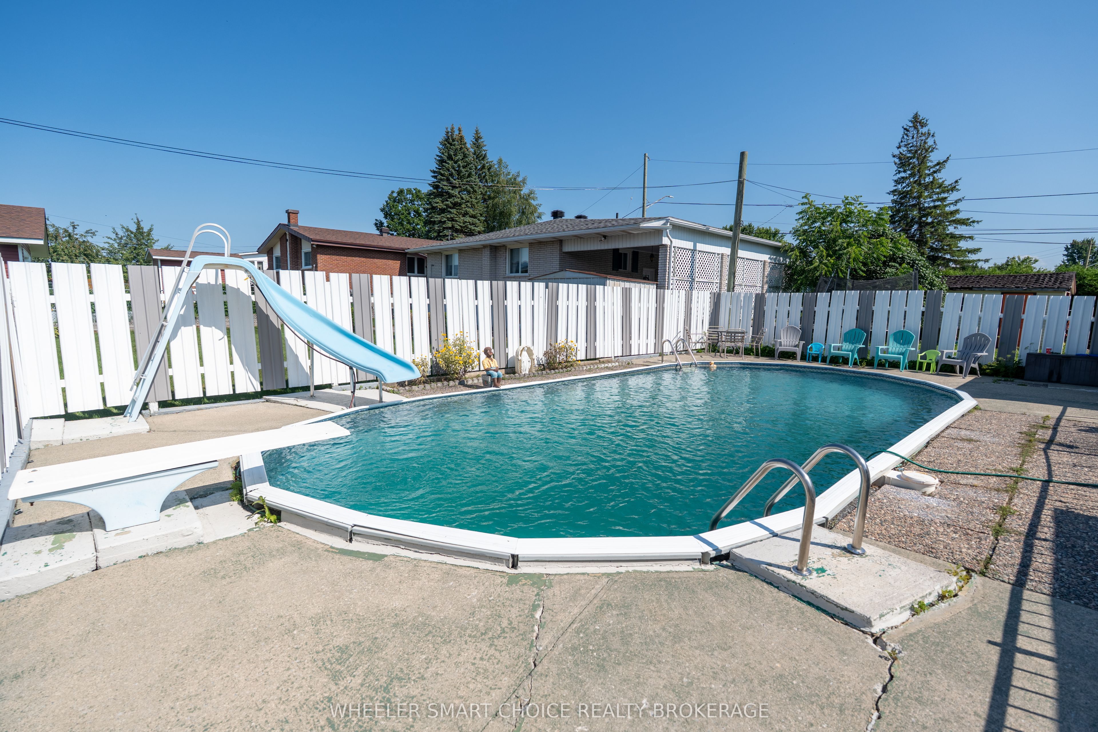 542 Anthony Street Property Photo 20