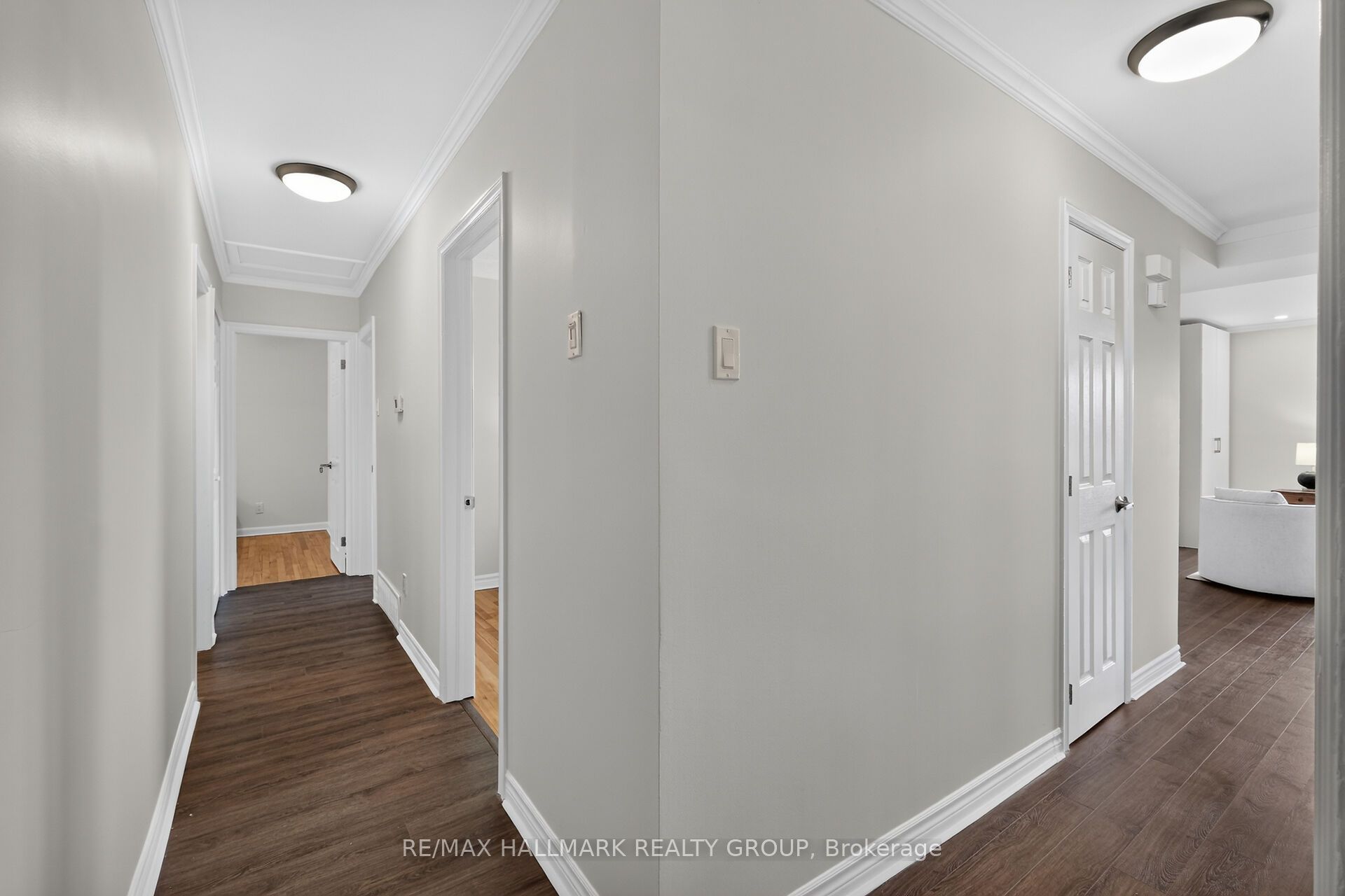 2160 Lambeth Walk Property Photo 12