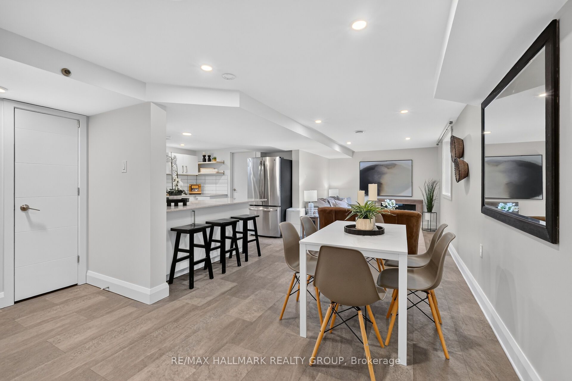 2160 Lambeth Walk Property Photo 24