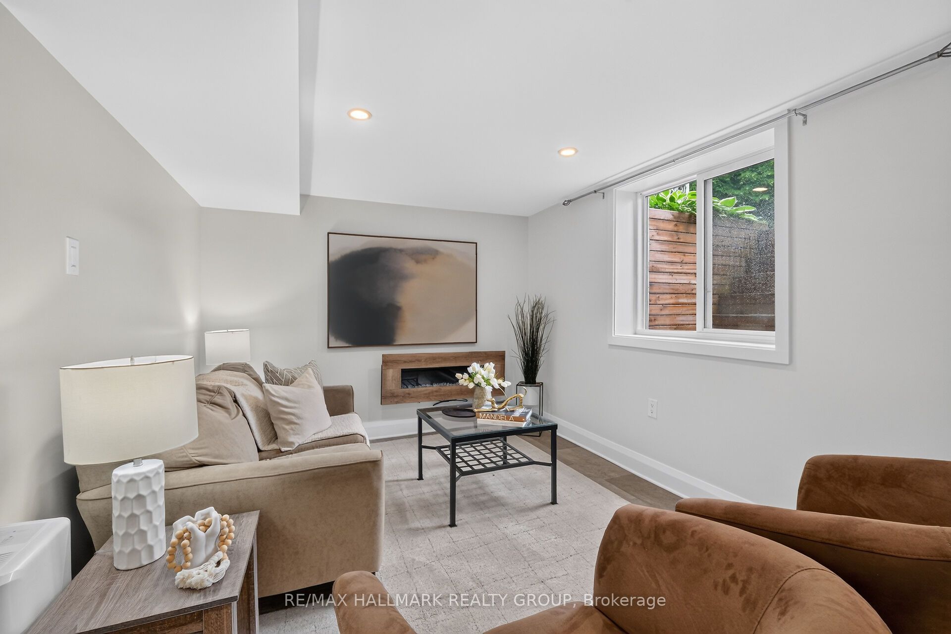 2160 Lambeth Walk Property Photo 26