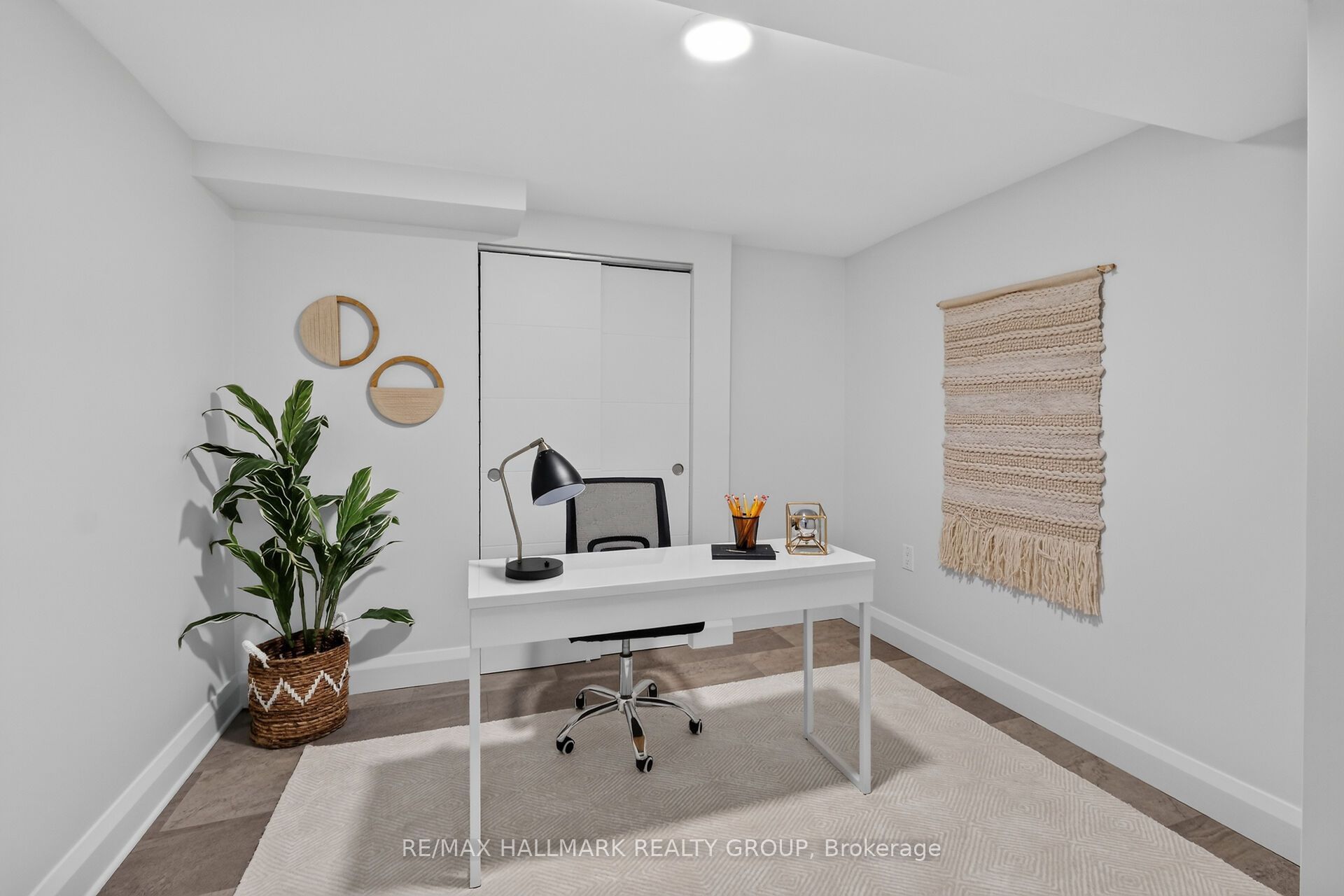 2160 Lambeth Walk Property Photo 36