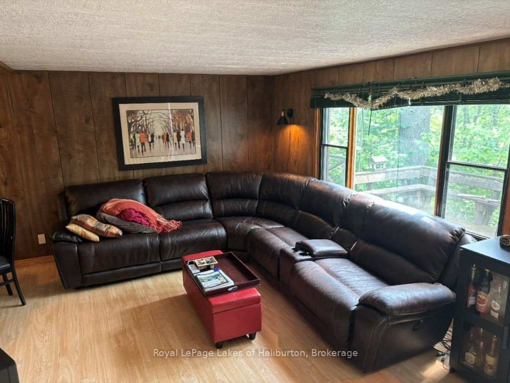 1019 Loyalist Drive Property Photo 4