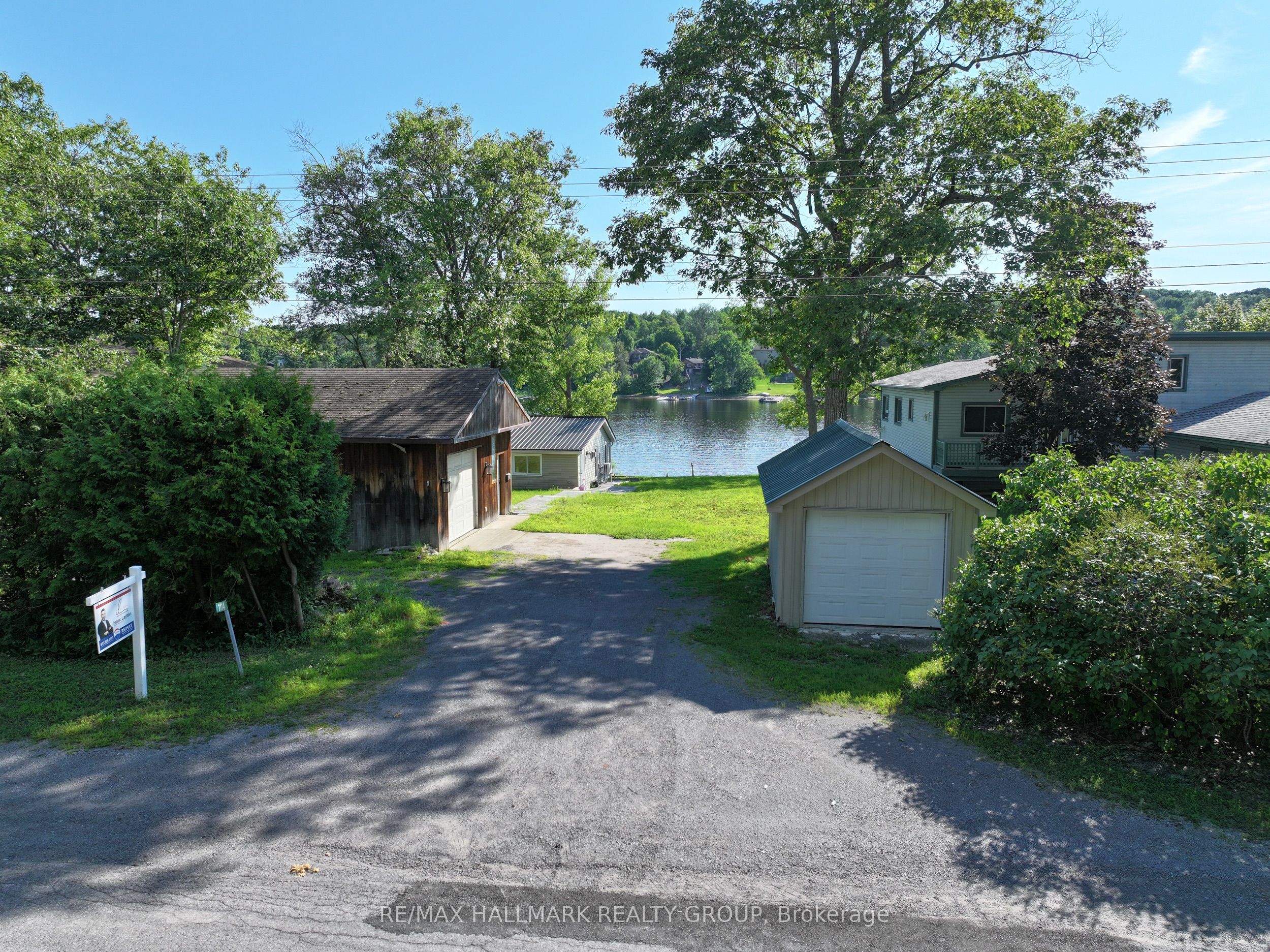 1114 Bayview Drive Property Photo 10