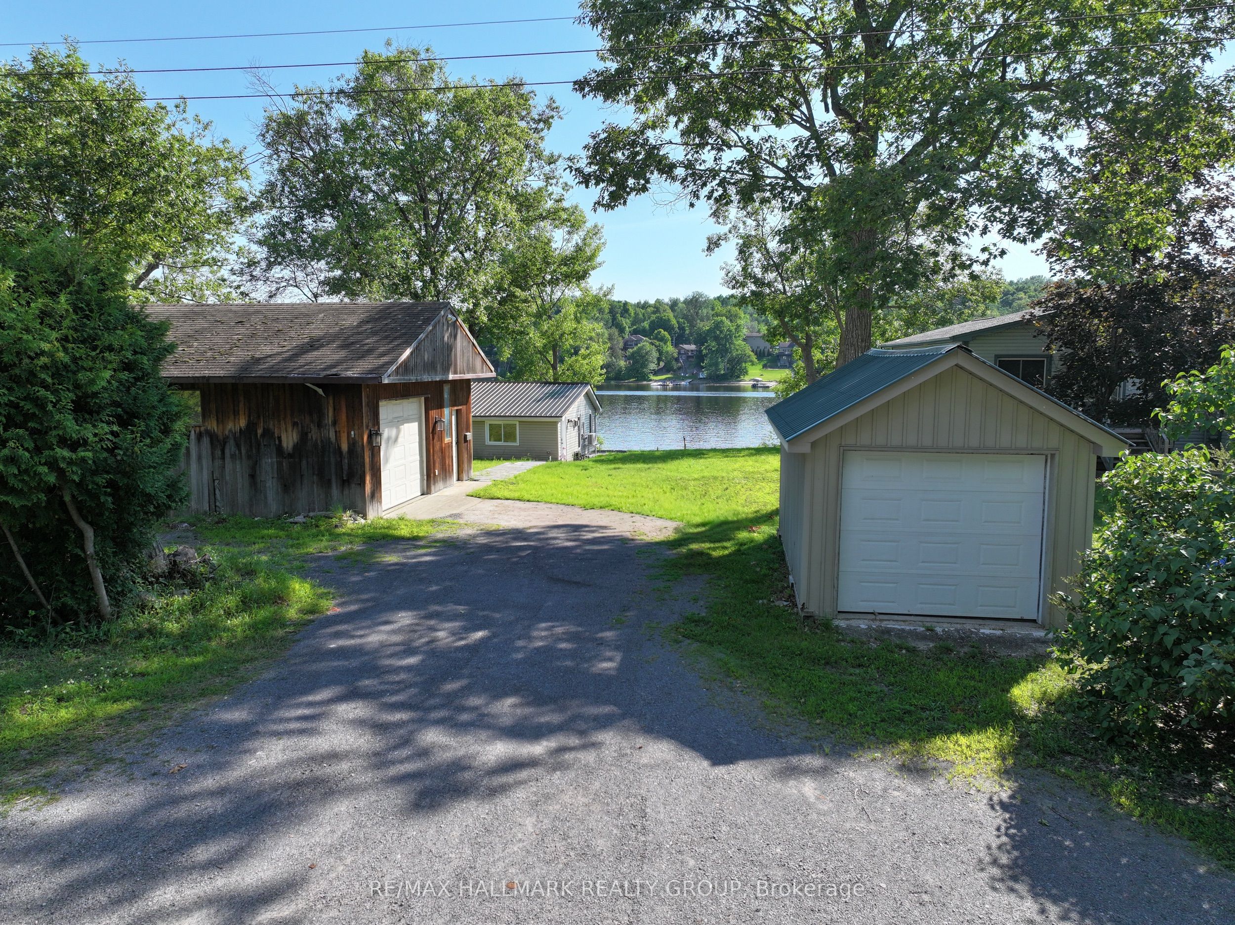 1114 Bayview Drive Property Photo 11