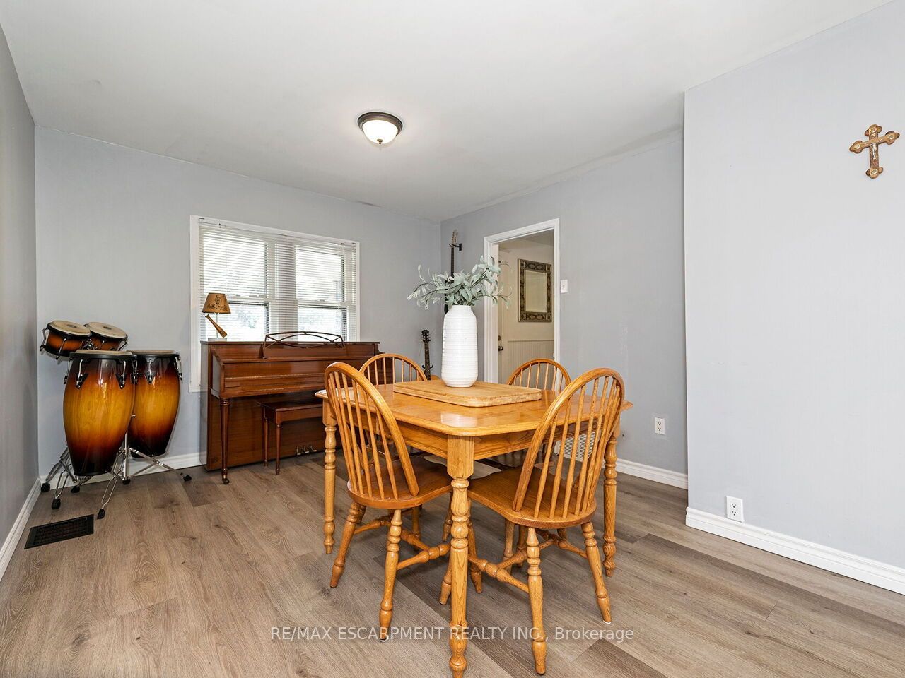 52 Stapleton Avenue N Property Photo 12