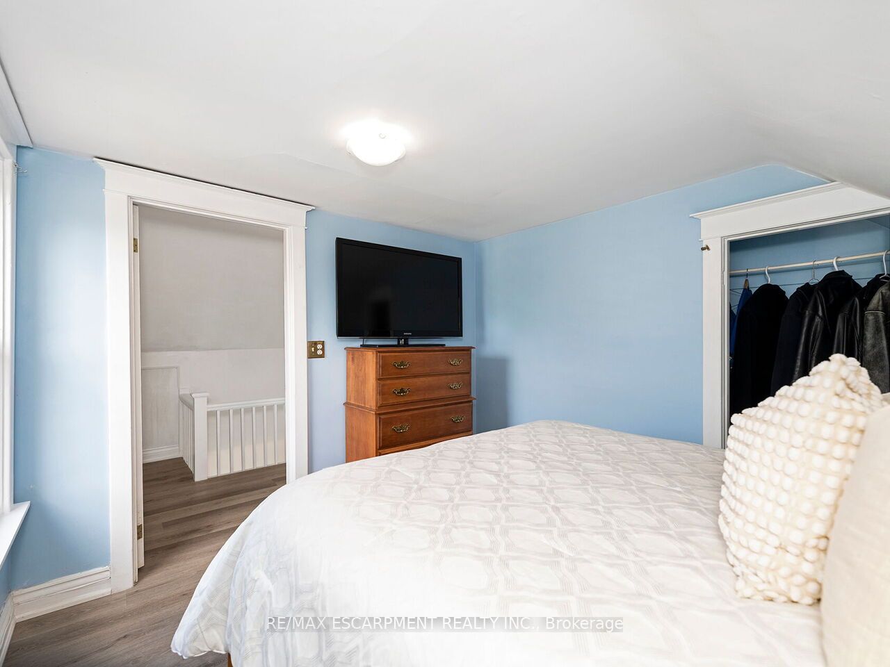 52 Stapleton Avenue N Property Photo 19