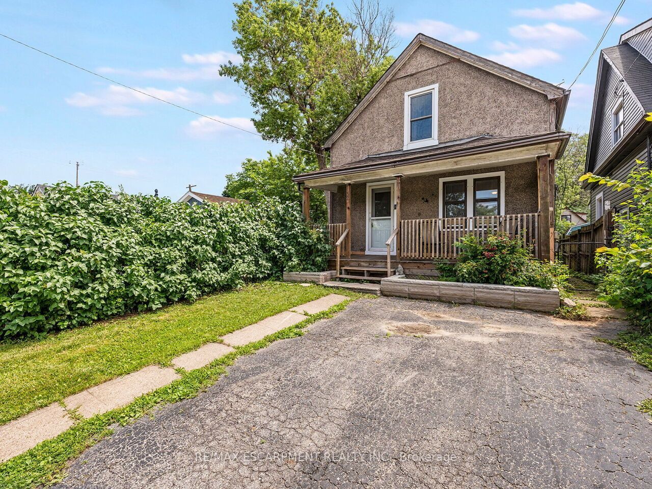 52 Stapleton Avenue N Property Photo 32