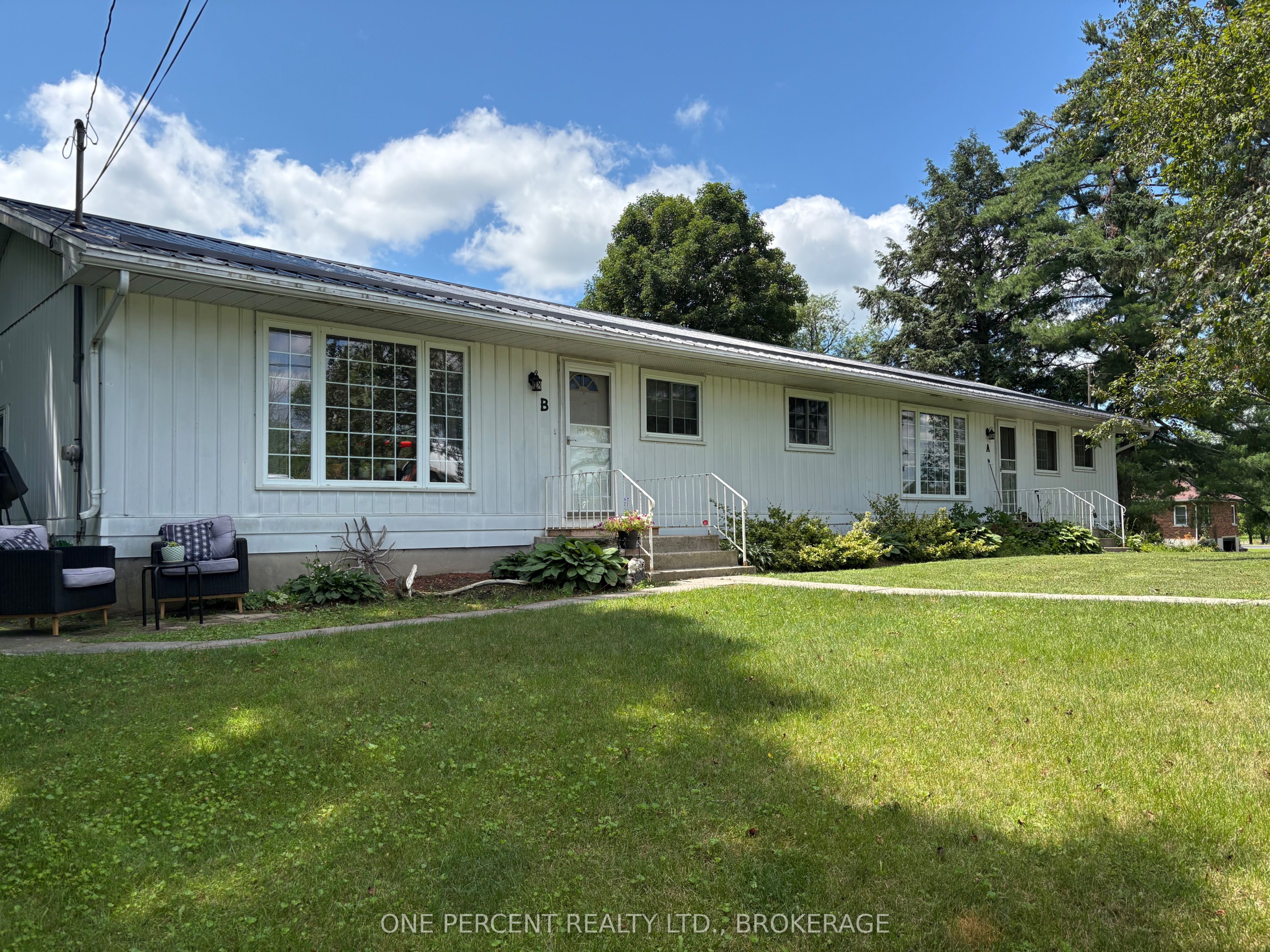 4338 Maple Drive E Property Photo 1