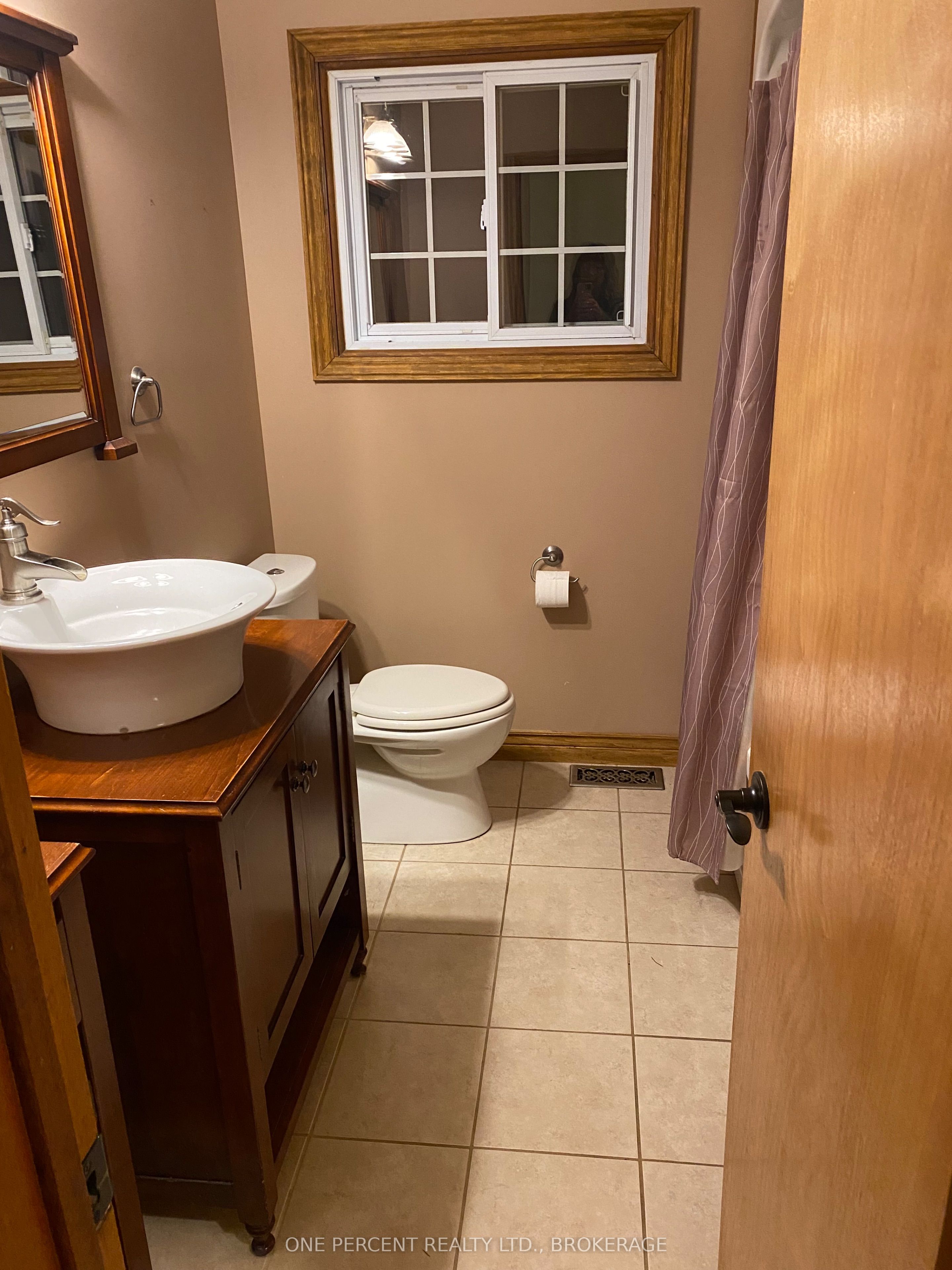4338 Maple Drive E Property Photo 5