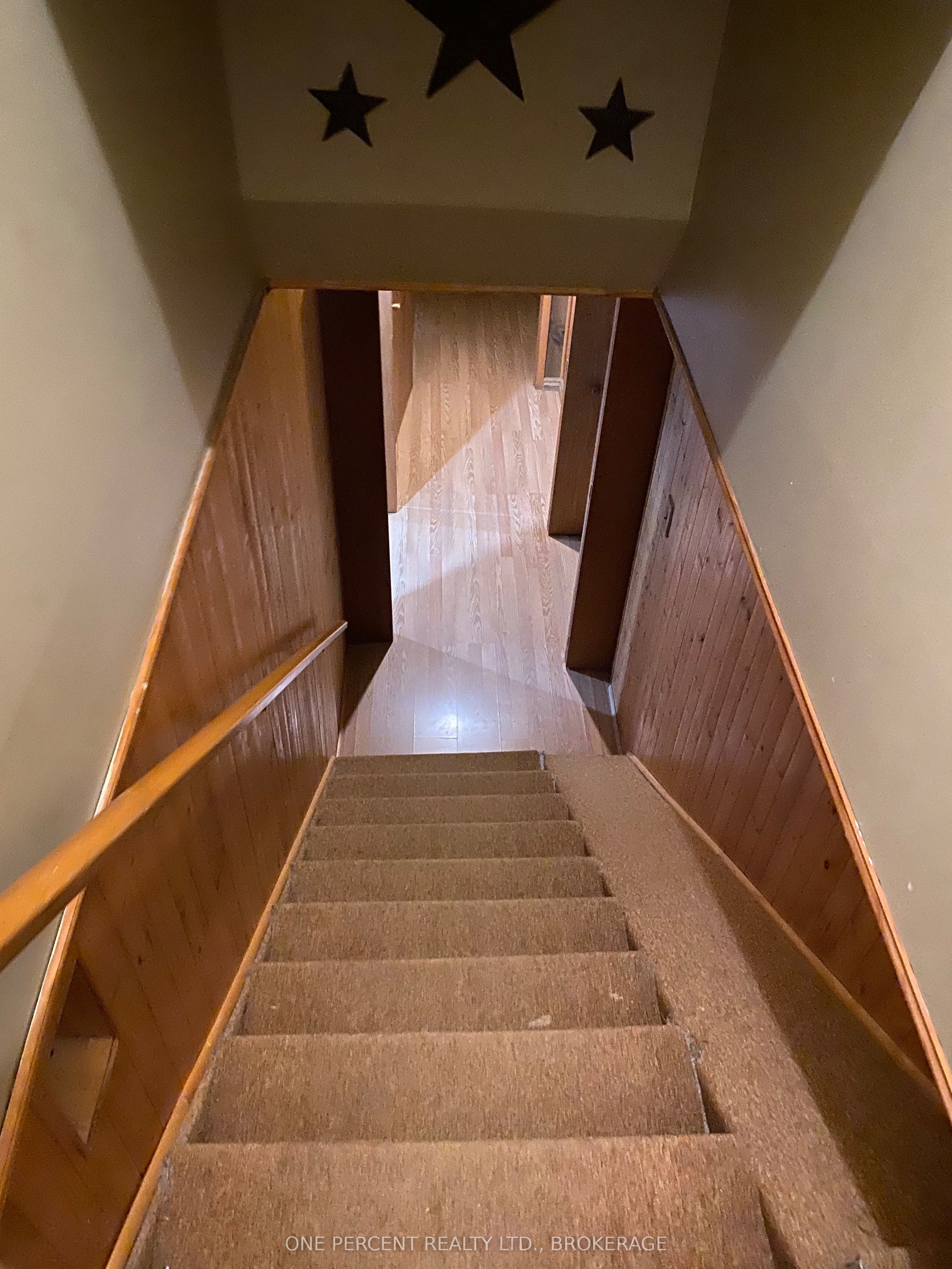 4338 Maple Drive E Property Photo 10