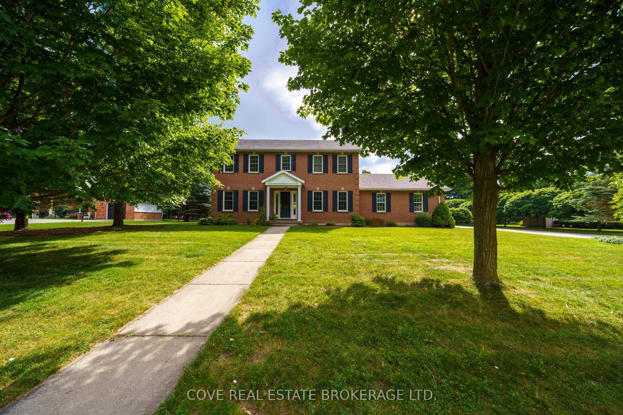 149 Salisbury Drive Property Photo 1
