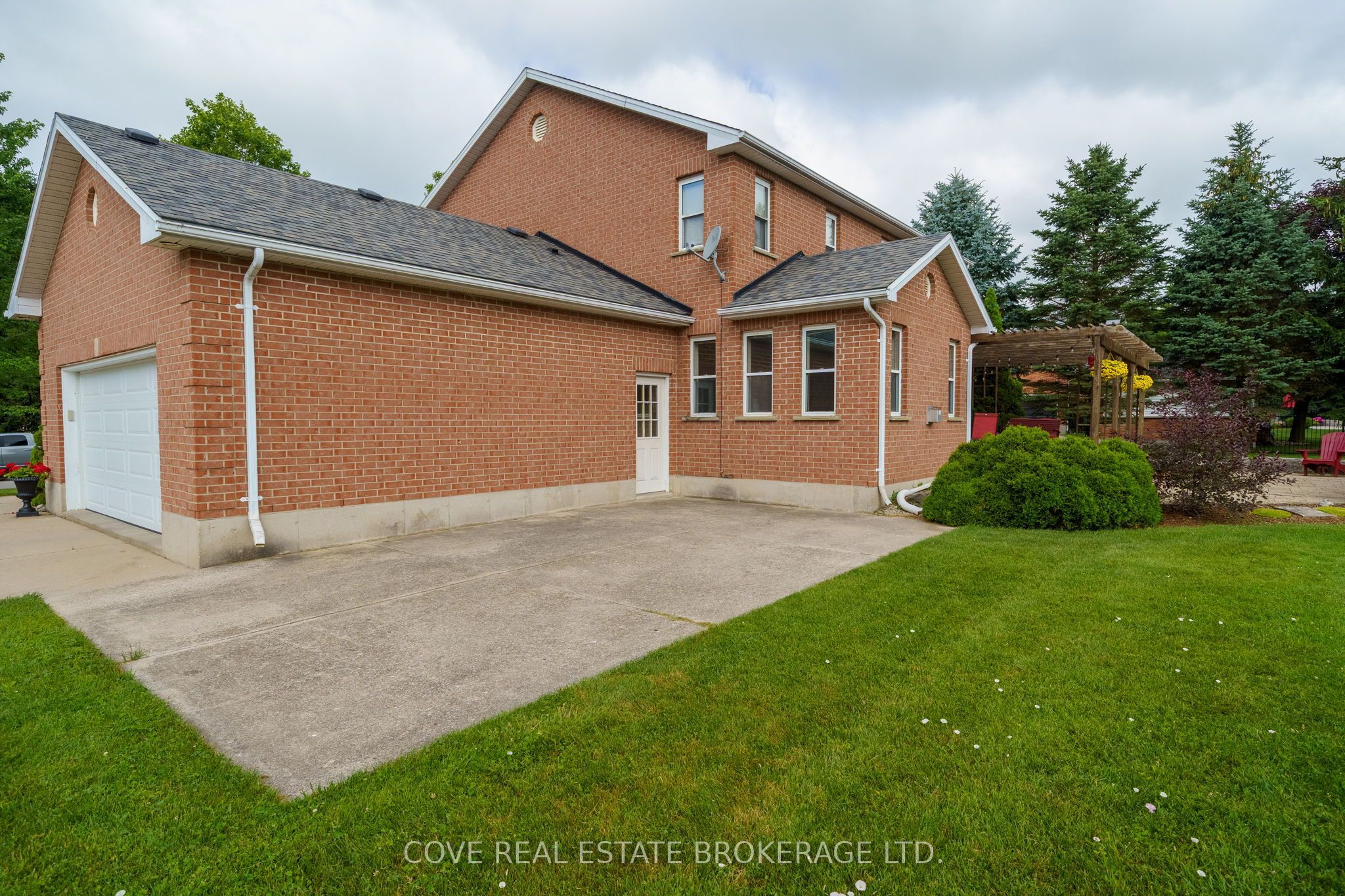 149 Salisbury Drive Property Photo 38