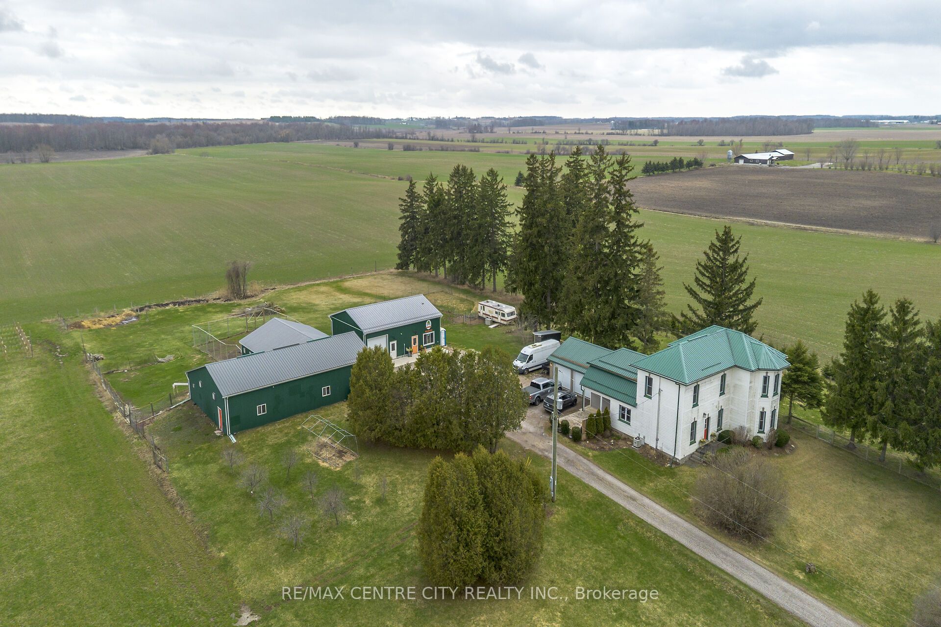 323804 Mount Elgin Road Property Photo 1