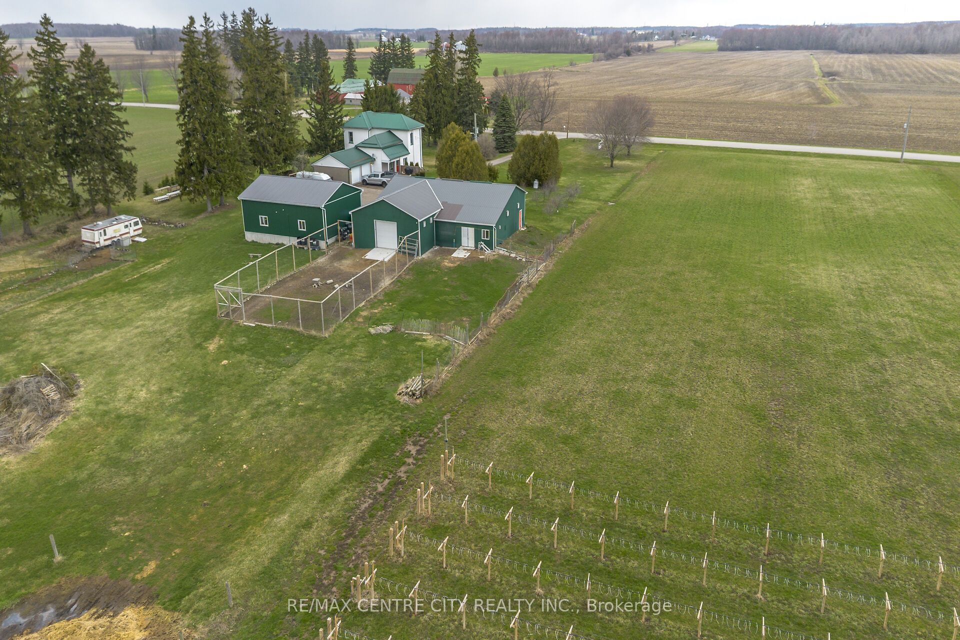 323804 Mount Elgin Road Property Photo 4