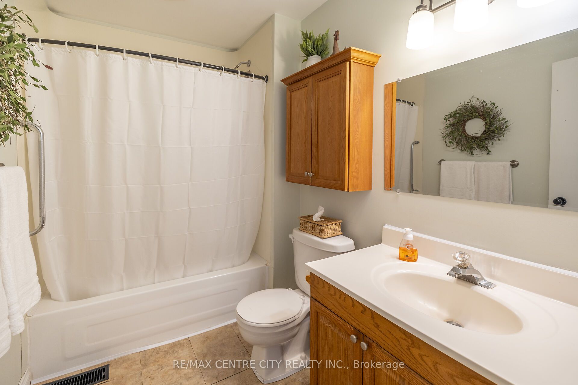 323804 Mount Elgin Road Property Photo 22