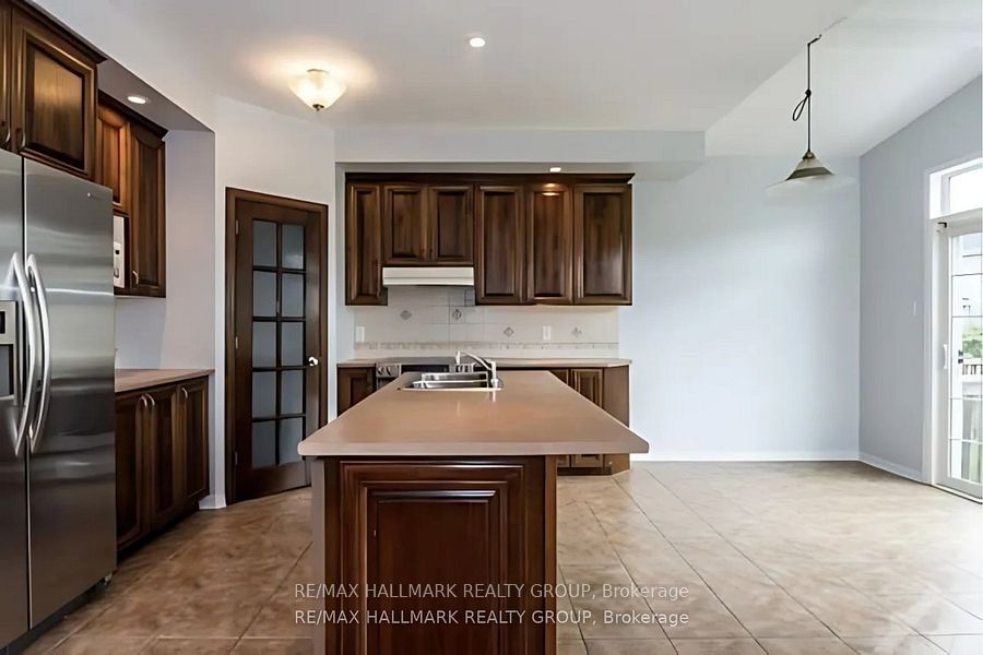 135 Stedman Street Property Photo 8