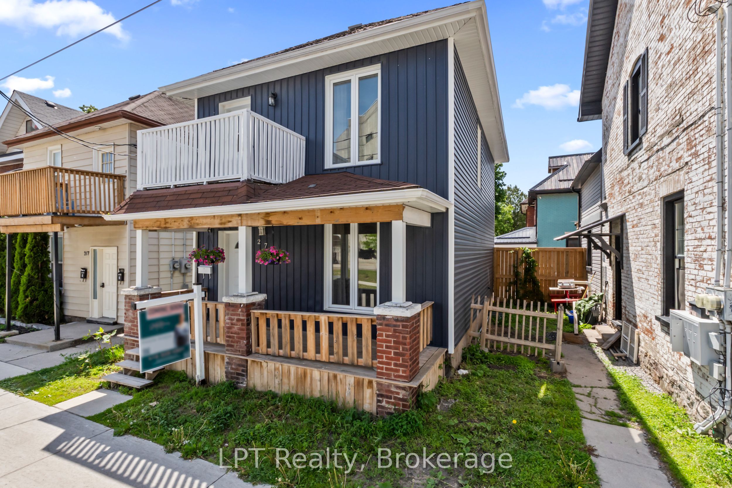 273 Bethune Street Property Photo 1