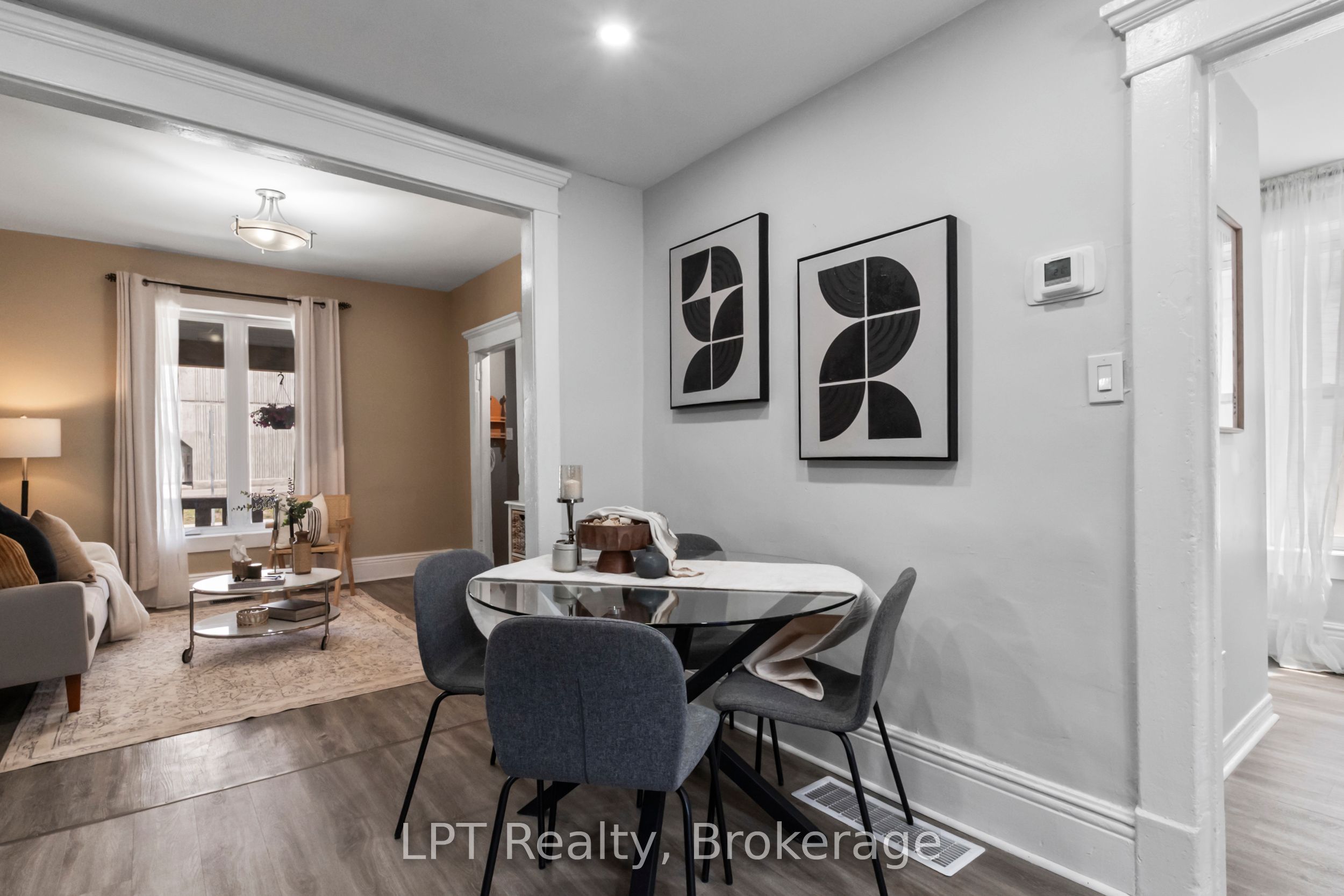 273 Bethune Street Property Photo 9