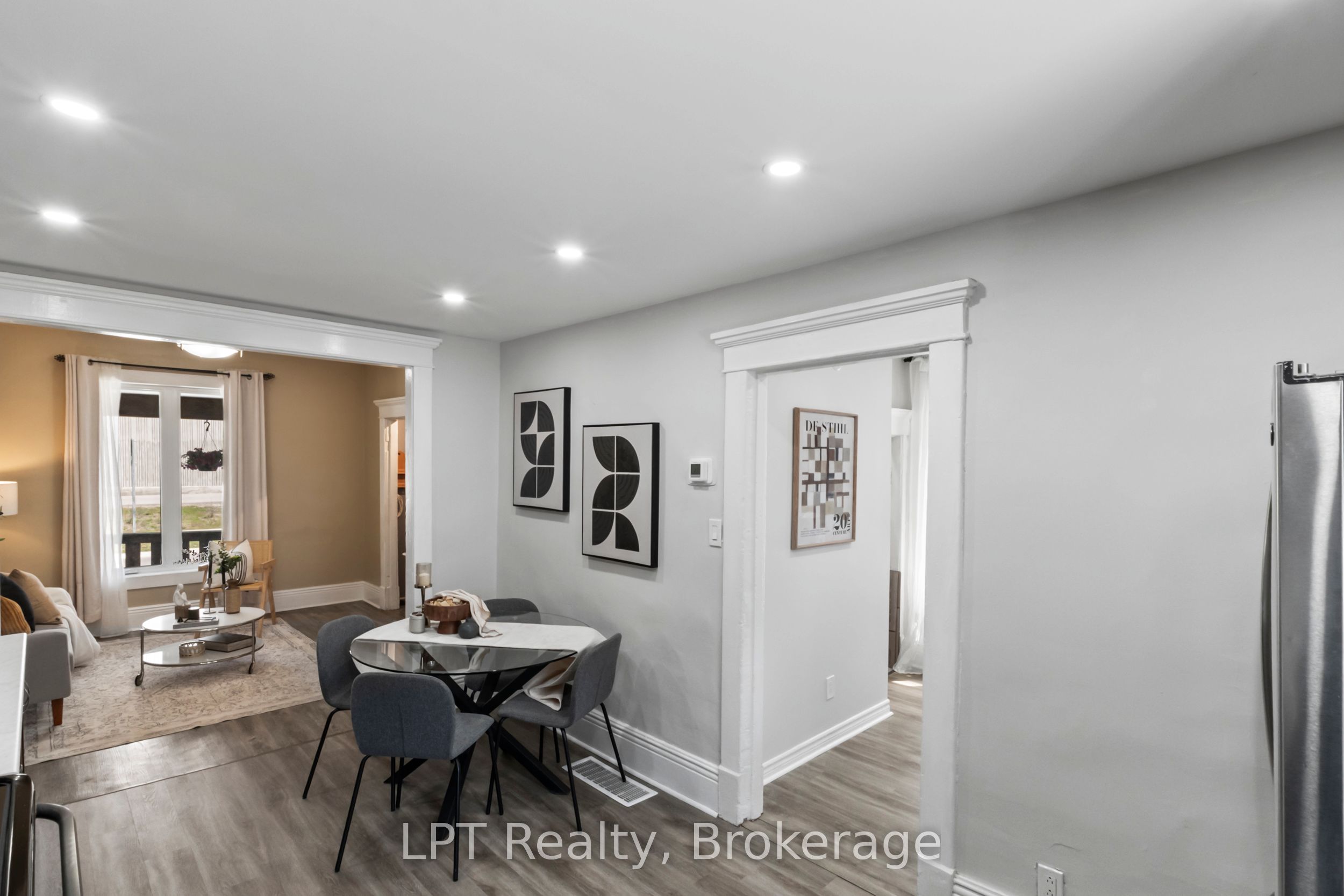 273 Bethune Street Property Photo 10