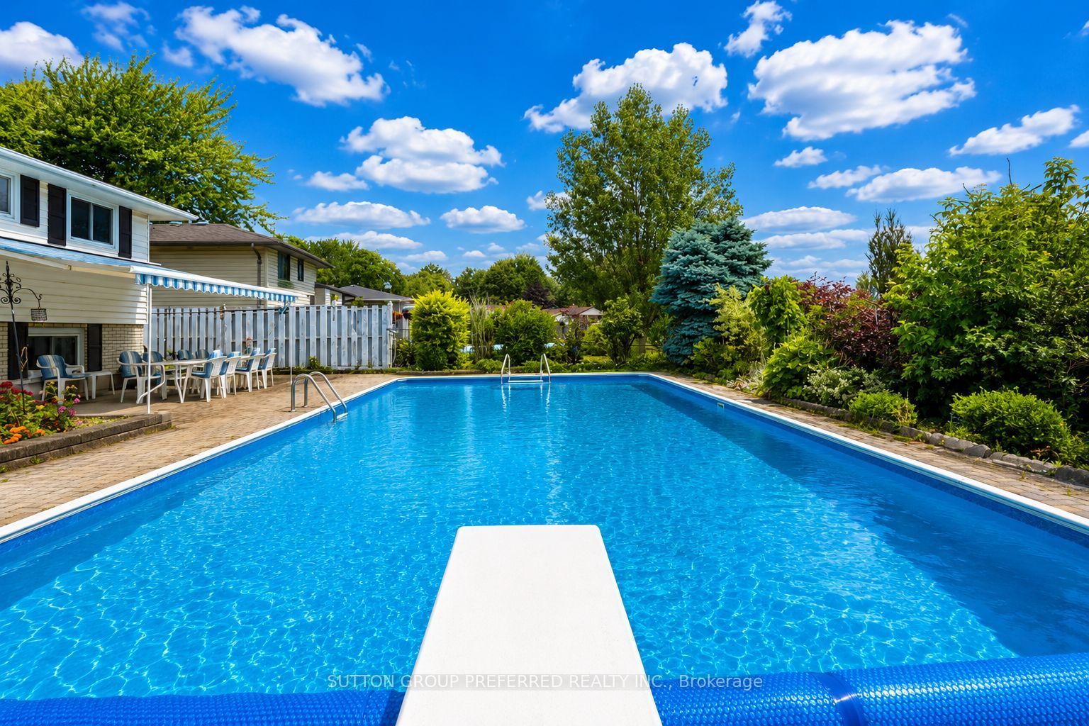 136 Mendip Crescent Property Photo 6