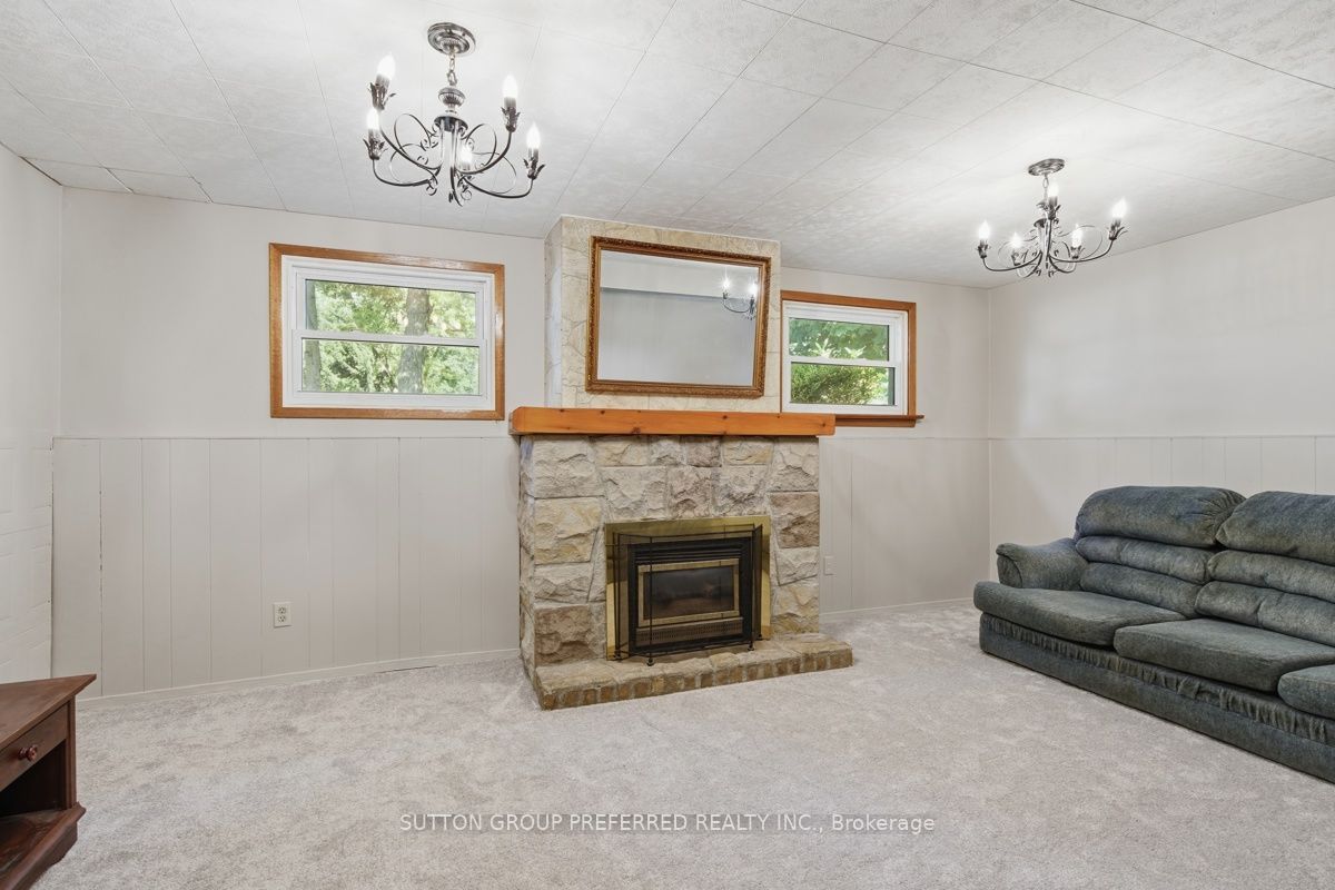 136 Mendip Crescent Property Photo 21