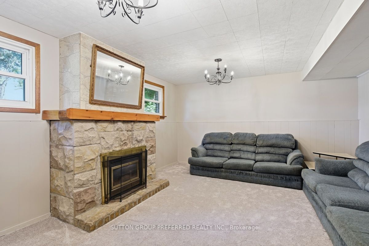 136 Mendip Crescent Property Photo 22