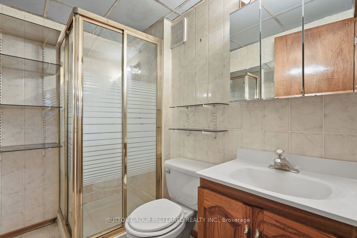 136 Mendip Crescent Property Photo 26