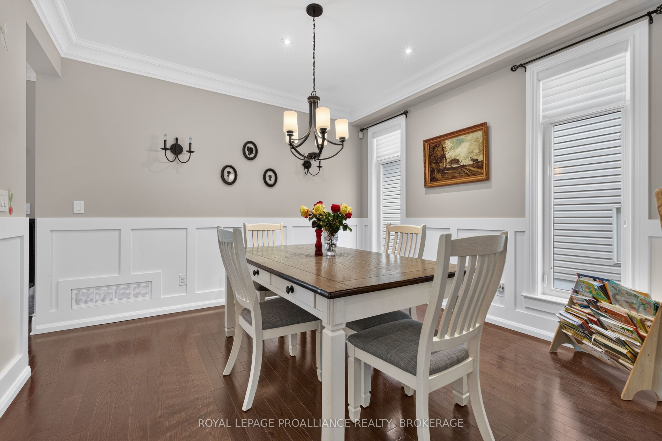 589 Fieldstone Drive Property Photo 4