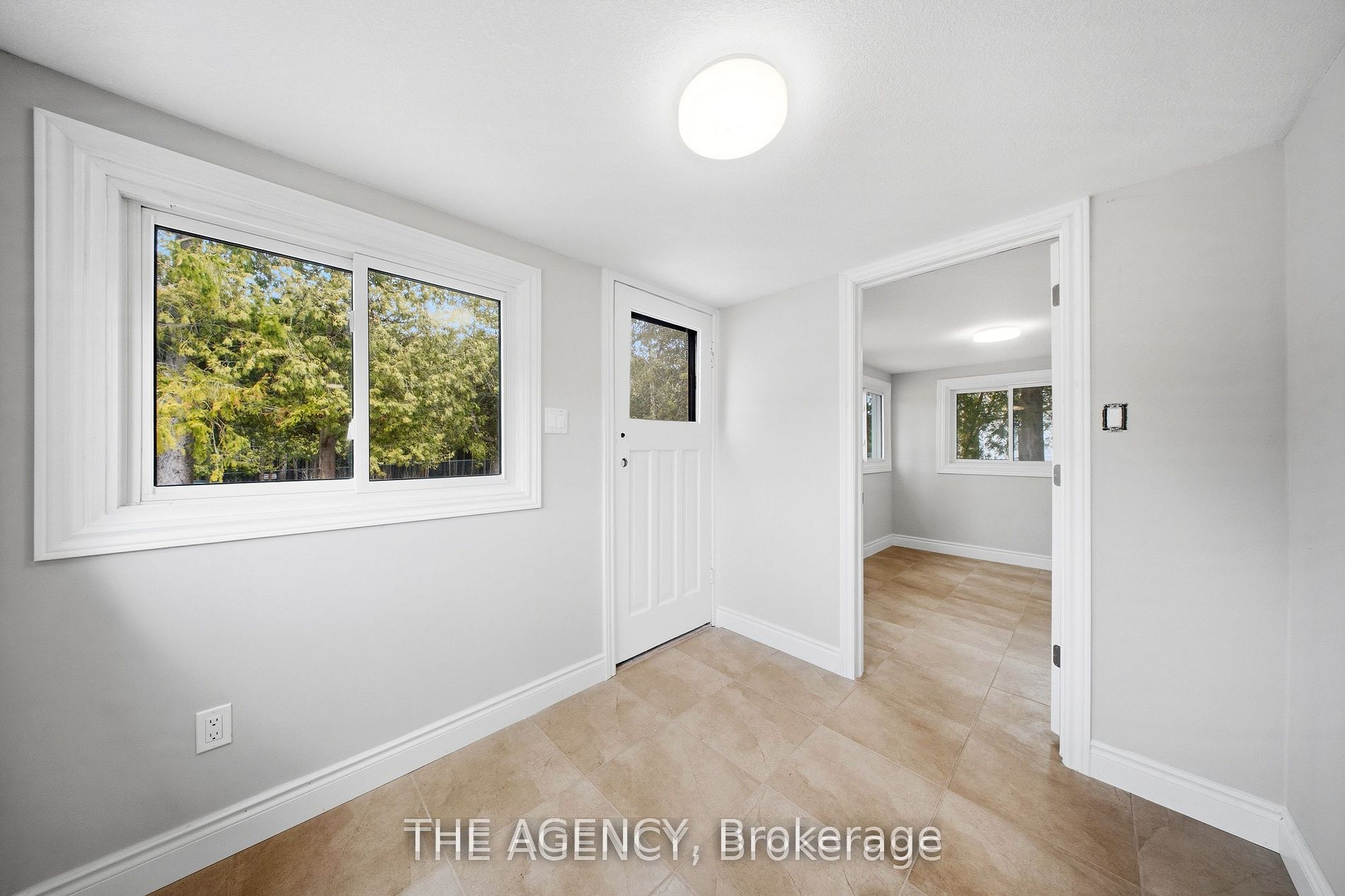 75 Robinson Road B Property Photo 2