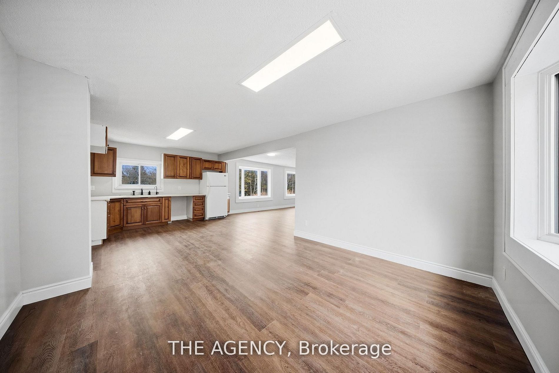 75 Robinson Road B Property Photo 5