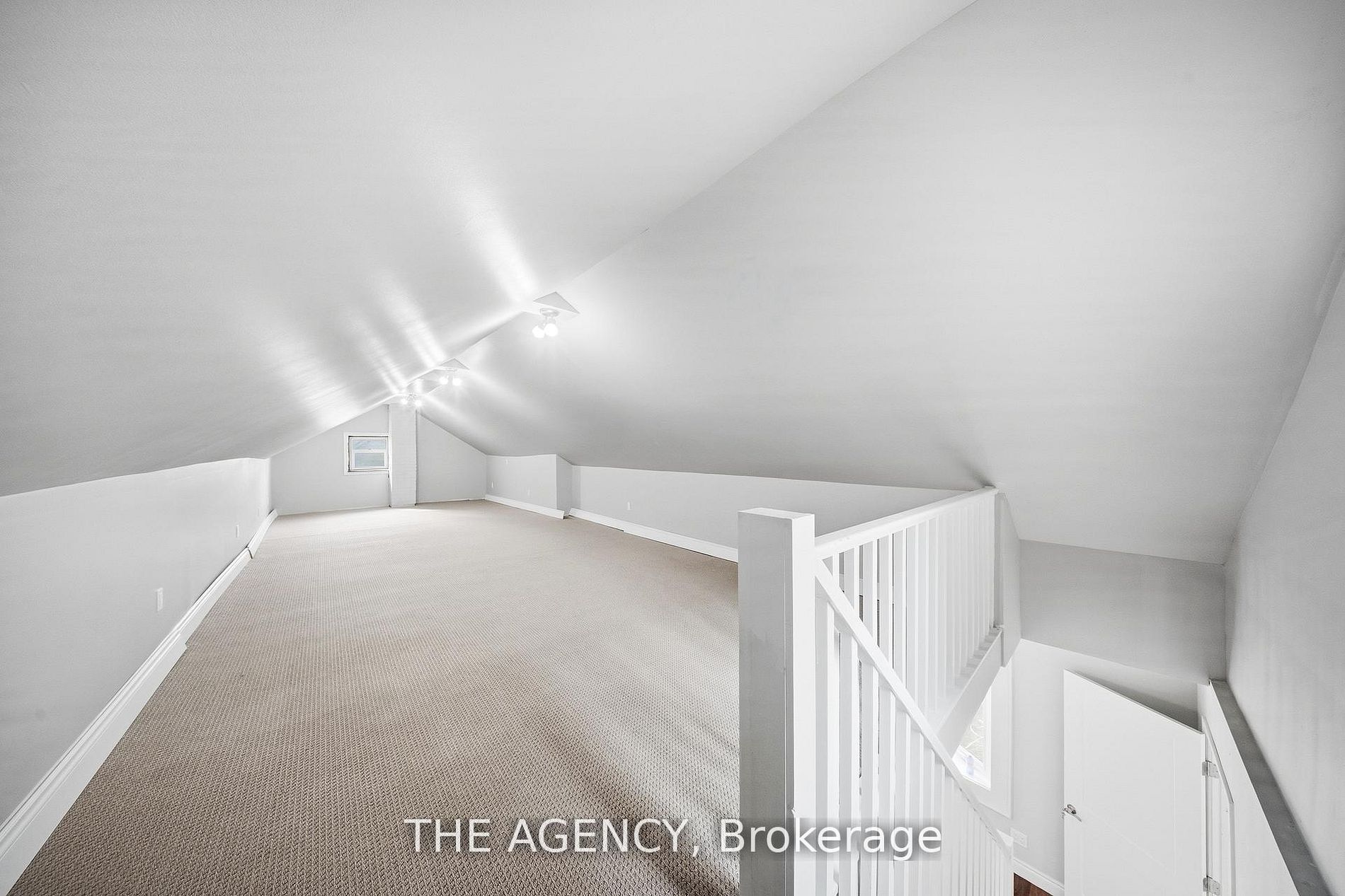75 Robinson Road B Property Photo 6