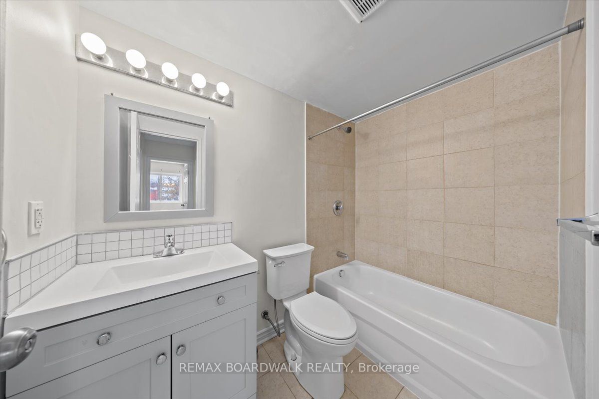 2044 Arrowsmith Drive 108a Property Photo 19