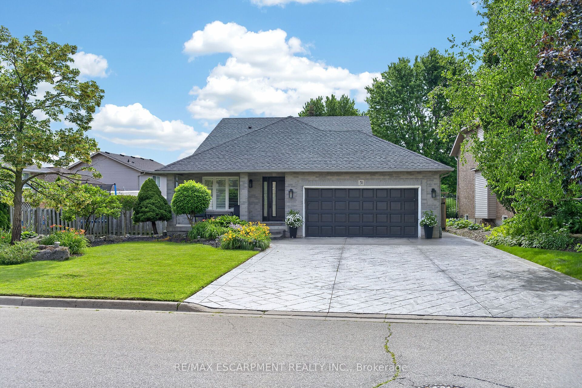 51 Cabriolet Crescent Property Photo 2