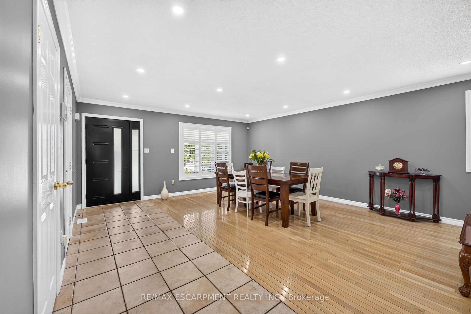 51 Cabriolet Crescent Property Photo 6