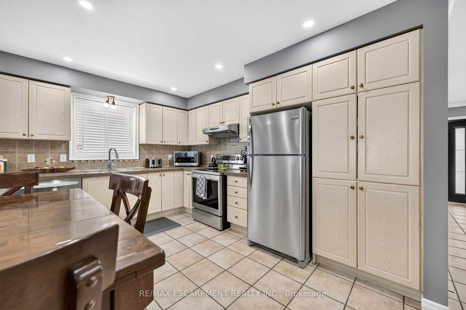 51 Cabriolet Crescent Property Photo 14