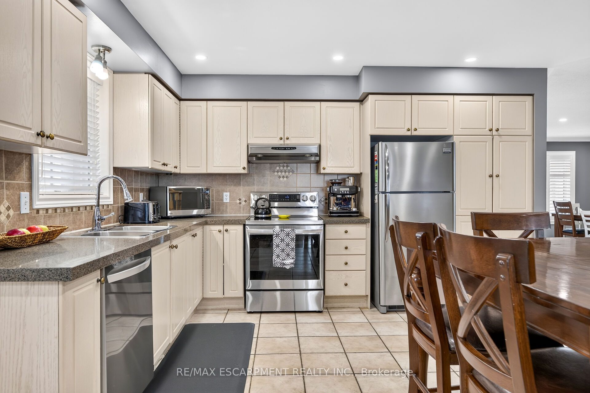 51 Cabriolet Crescent Property Photo 15