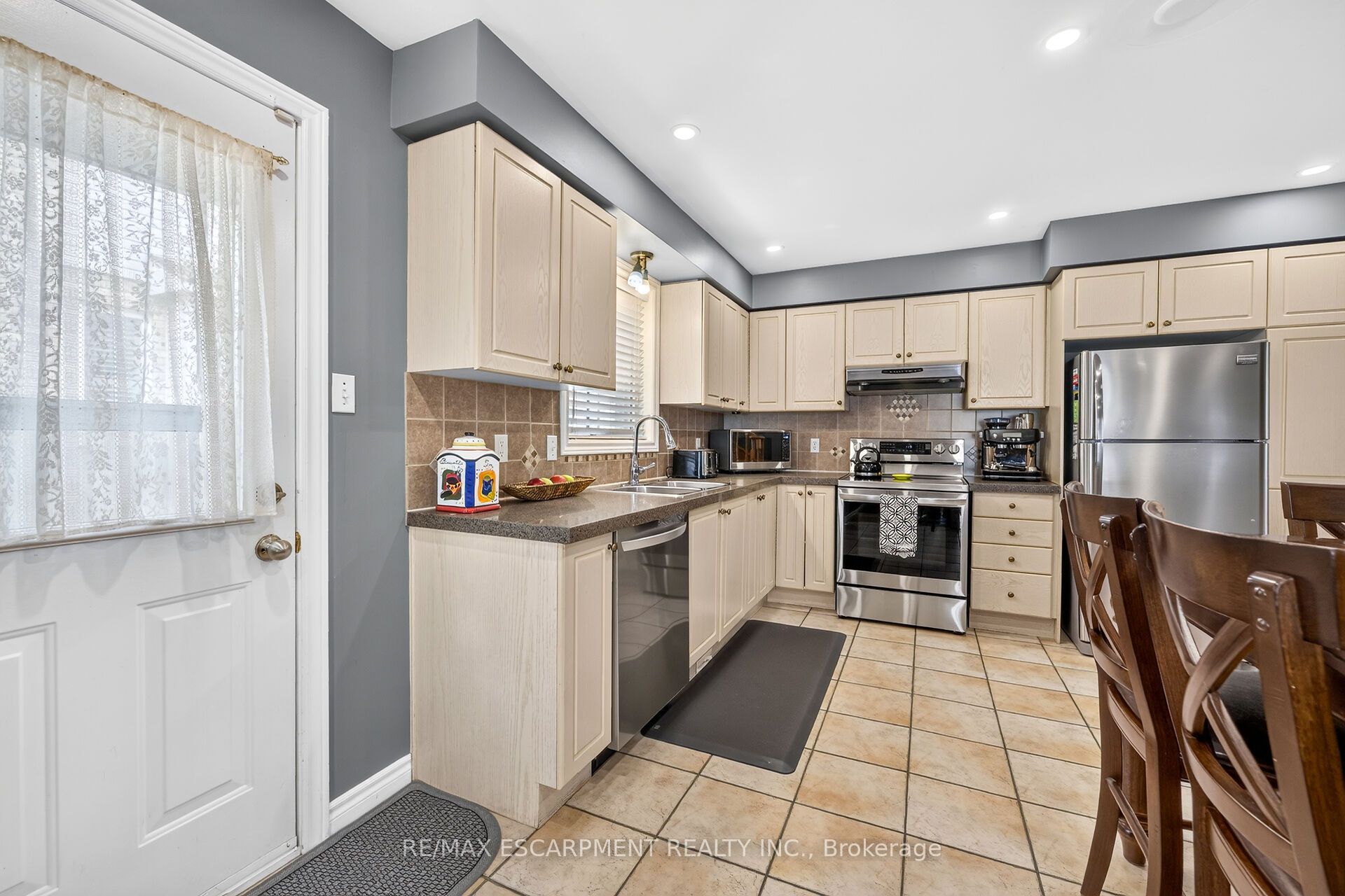 51 Cabriolet Crescent Property Photo 18