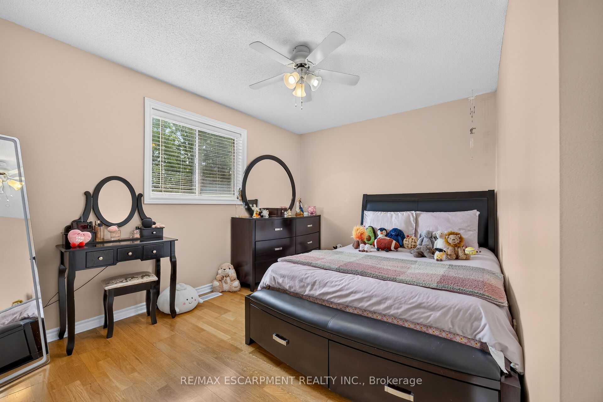 51 Cabriolet Crescent Property Photo 24