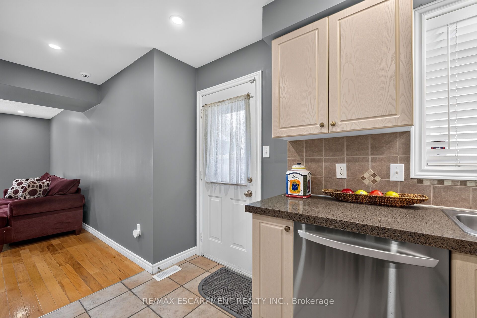 51 Cabriolet Crescent Property Photo 43
