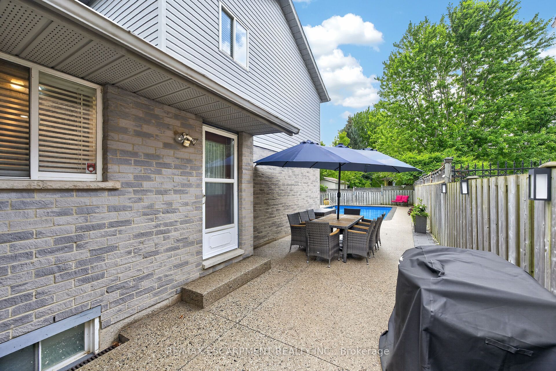 51 Cabriolet Crescent Property Photo 45