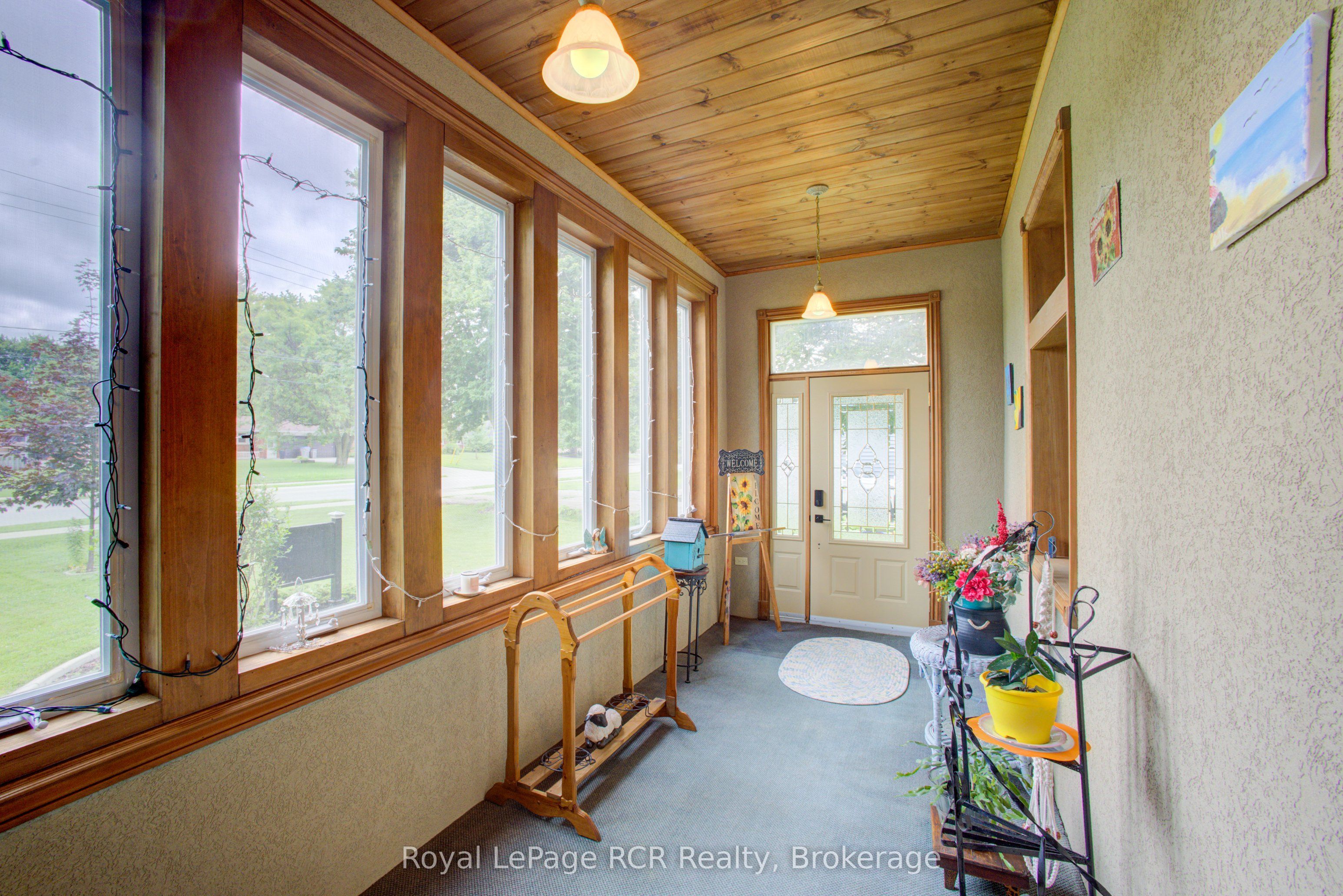 210 St George Street Property Photo 16