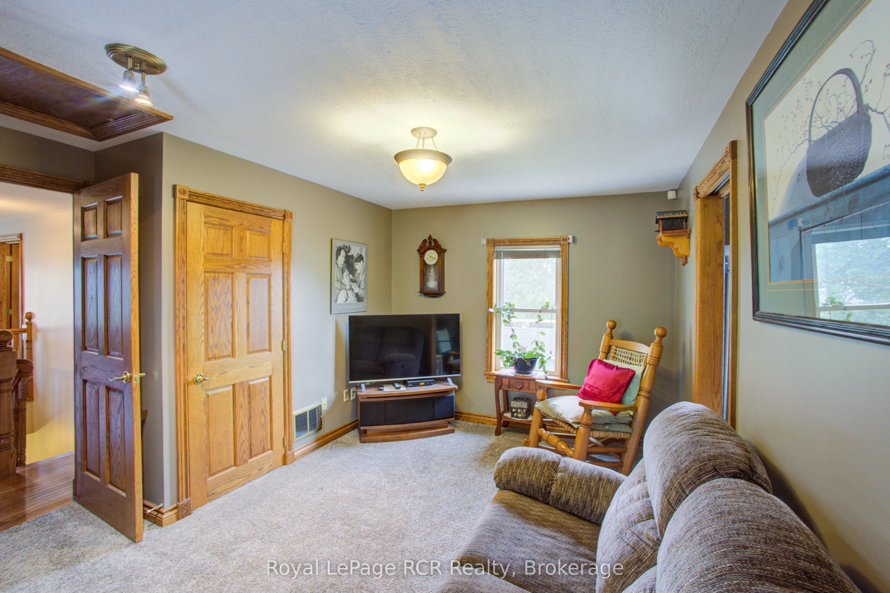 210 St George Street Property Photo 28