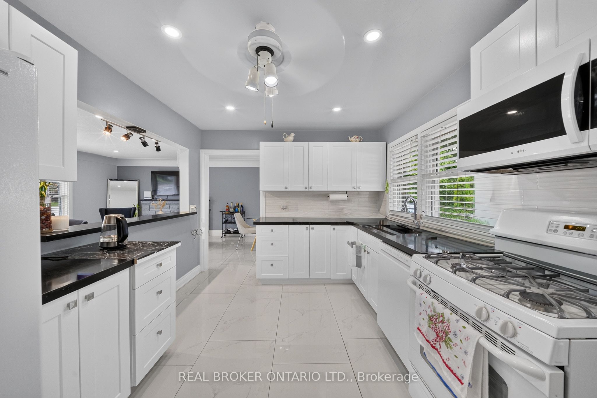 115 Green Road Property Photo 12