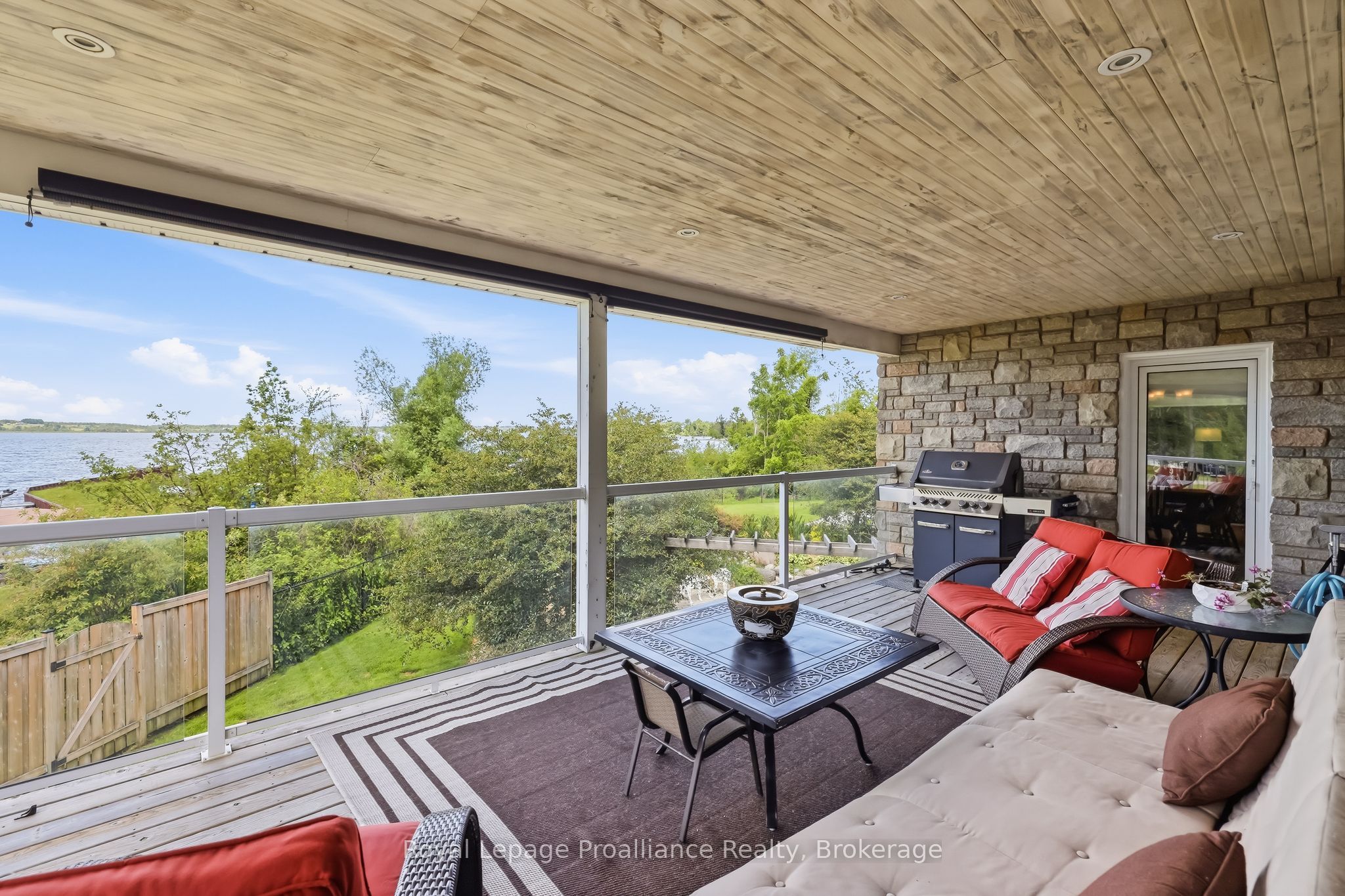1674 Morris Avenue Property Photo 17