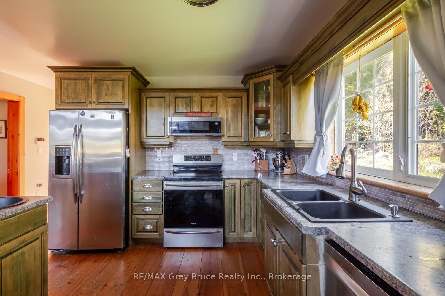 501192 Grey 1 Road Property Photo 9